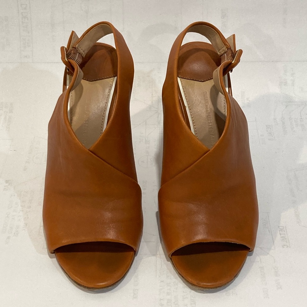 DVF leather slingback mules - size 6.5